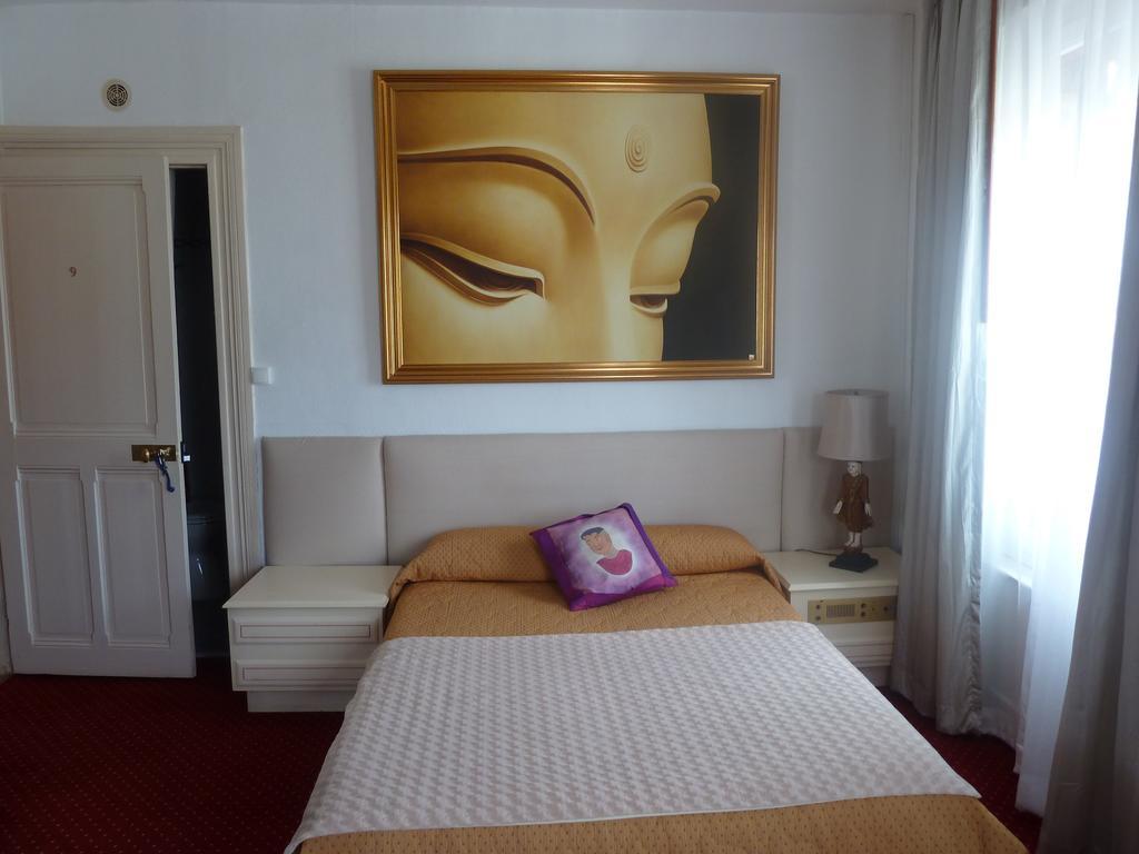 Castel De Siam Hotell Houlgate Eksteriør bilde